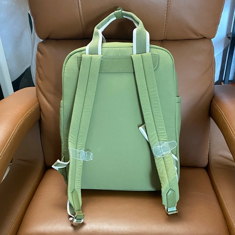 Universal Thread Olive Green‎ Unisex Travel,Diaper Bag lots of pockets NWT